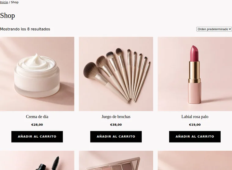 La página de la tienda, con los productos en rejilla, su foto, su precio y su botón de compra
